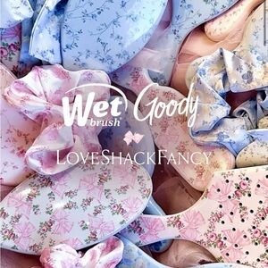 LOVESHACKFANCY Wet Brush Rosa Beaux Set of 2